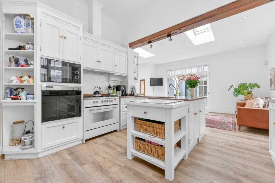 4 Bedroom Property for Sale in Tamboerskloof Western Cape